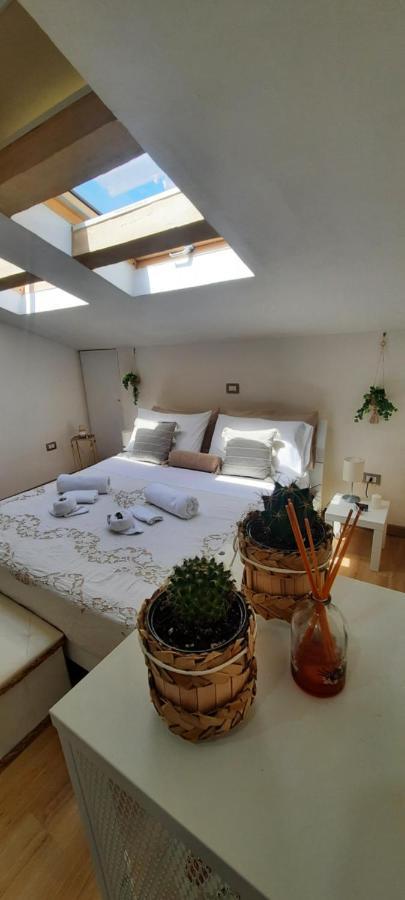 La Mansarda Suite ベネヴェント エクステリア 写真