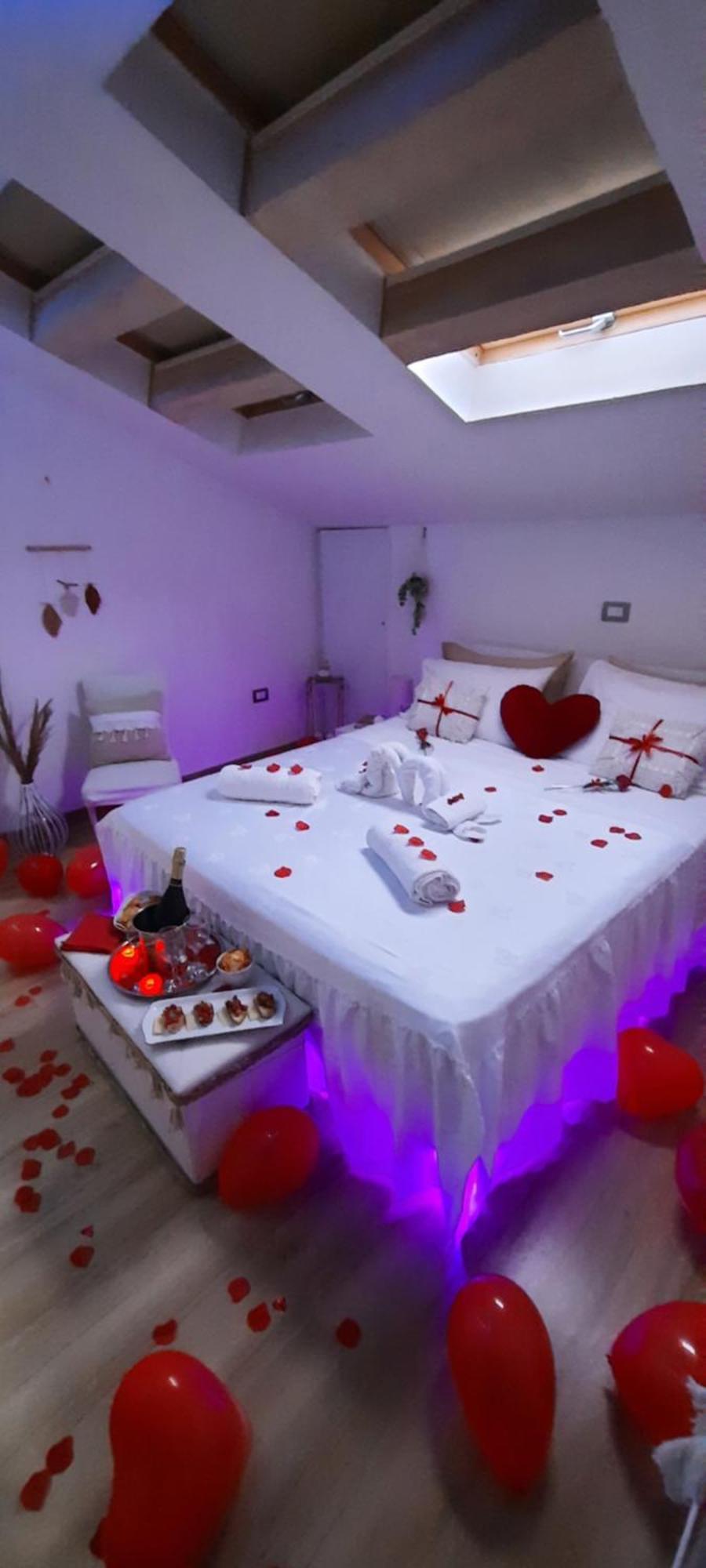 La Mansarda Suite ベネヴェント エクステリア 写真