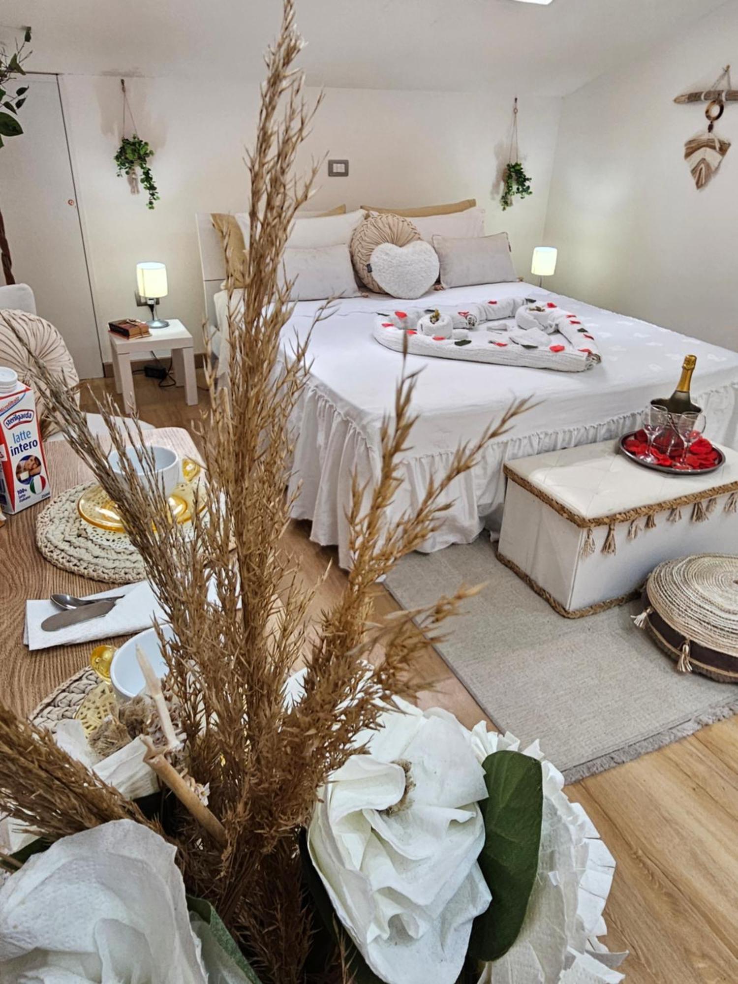 La Mansarda Suite ベネヴェント エクステリア 写真