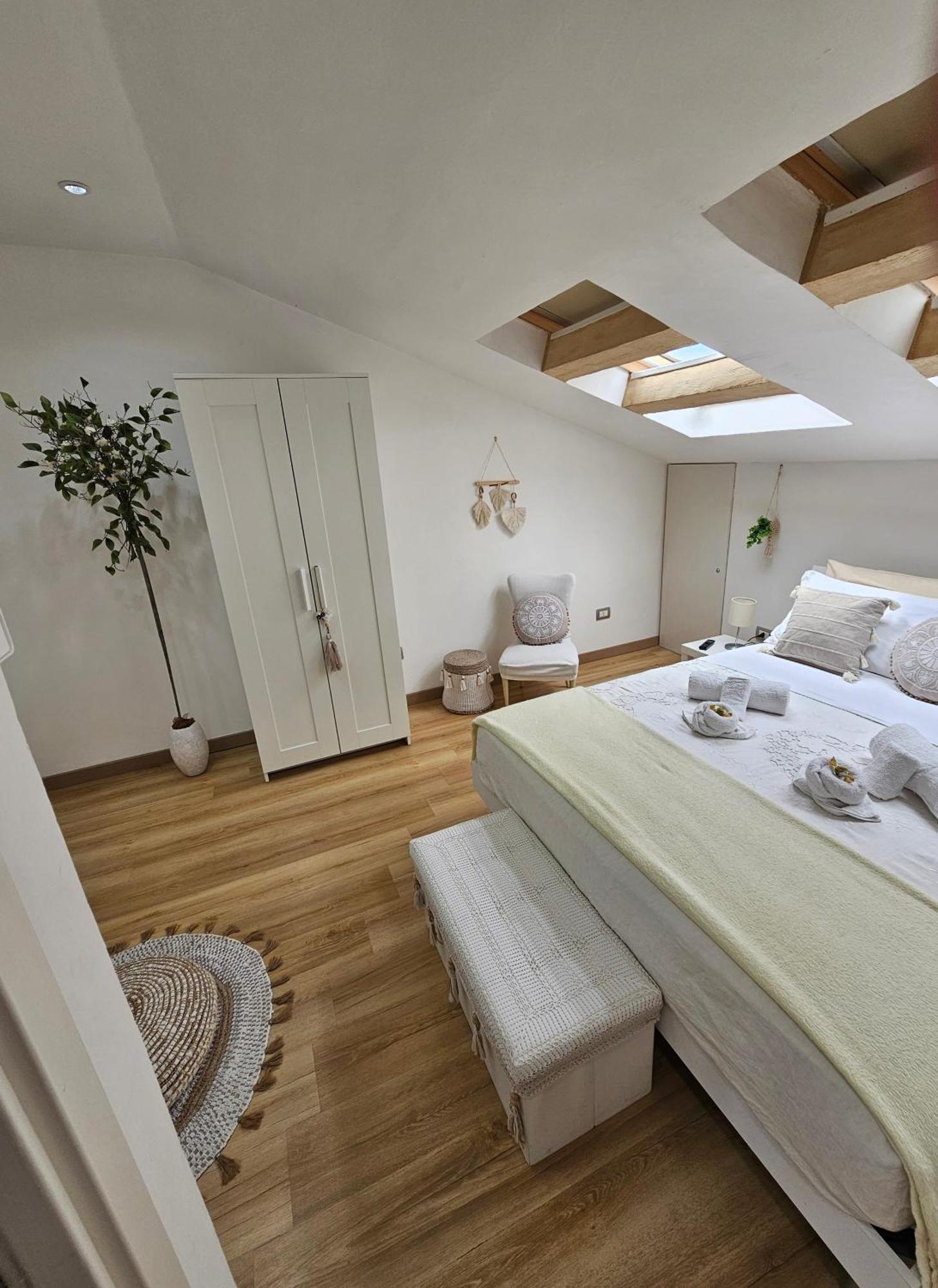 La Mansarda Suite ベネヴェント エクステリア 写真